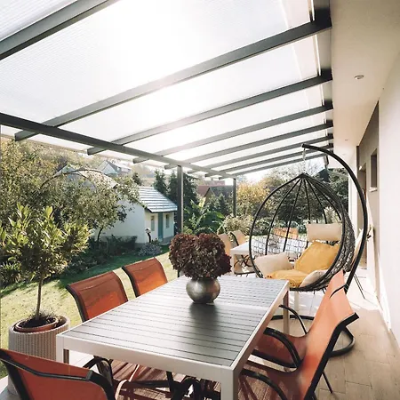 Apartament Katang Vendeghaz *