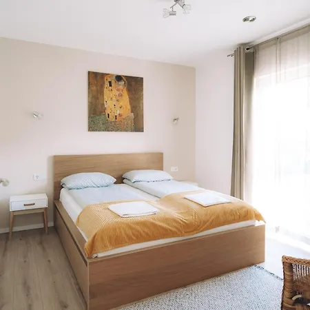 Apartament Katang Vendeghaz